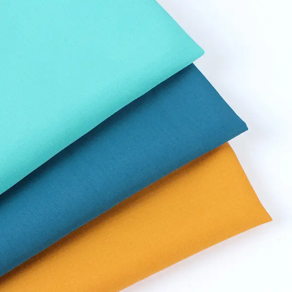 Nashe Textile își extinde linia de produse din țesături pentru cămăși prin lansarea de noi țesături multifuncționale pentru cămăși din poliester.