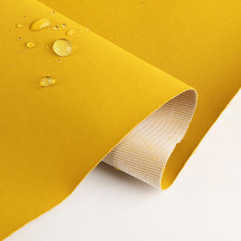 Material Softshell rezistent la vant